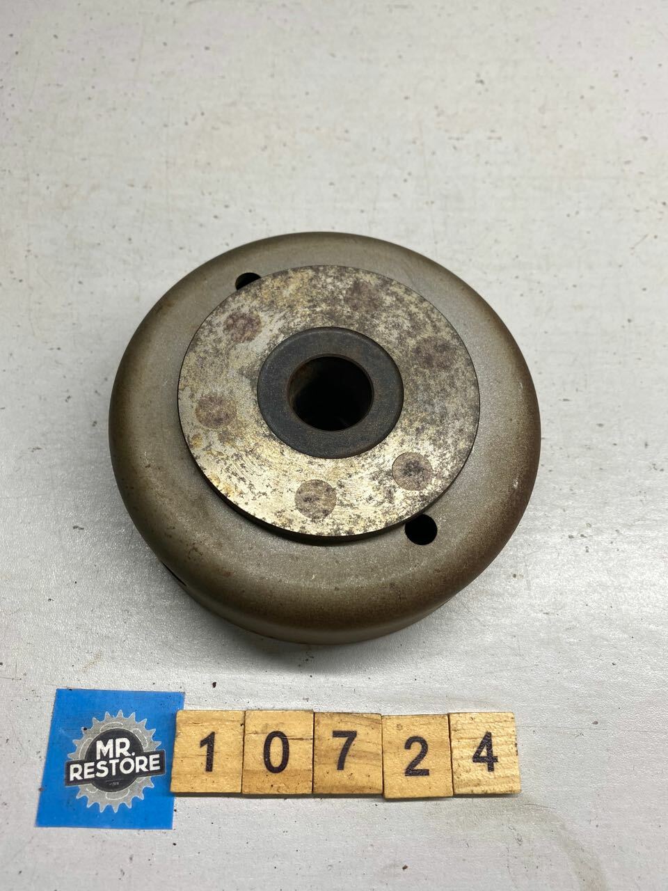 Kawasaki Z750 Z650 GT750 Generator Rotor Flywheel Magneto 037000-1530