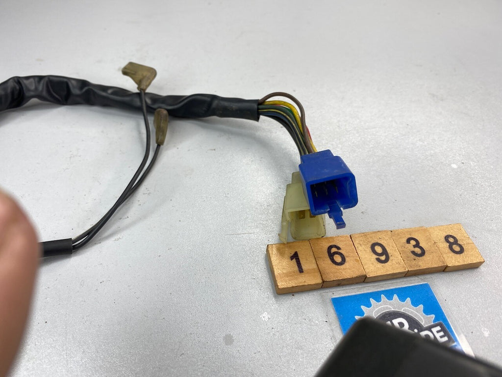 Yamaha YZF600 1996 L/H Handlebar Switch 