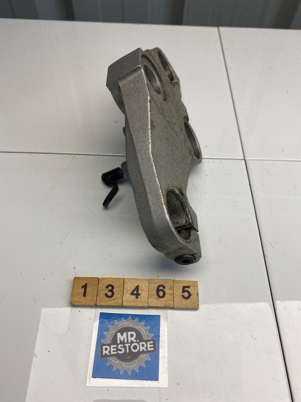Yamaha FZR250 2KR 3HX1 Top Fork Clamp 2KR-23435