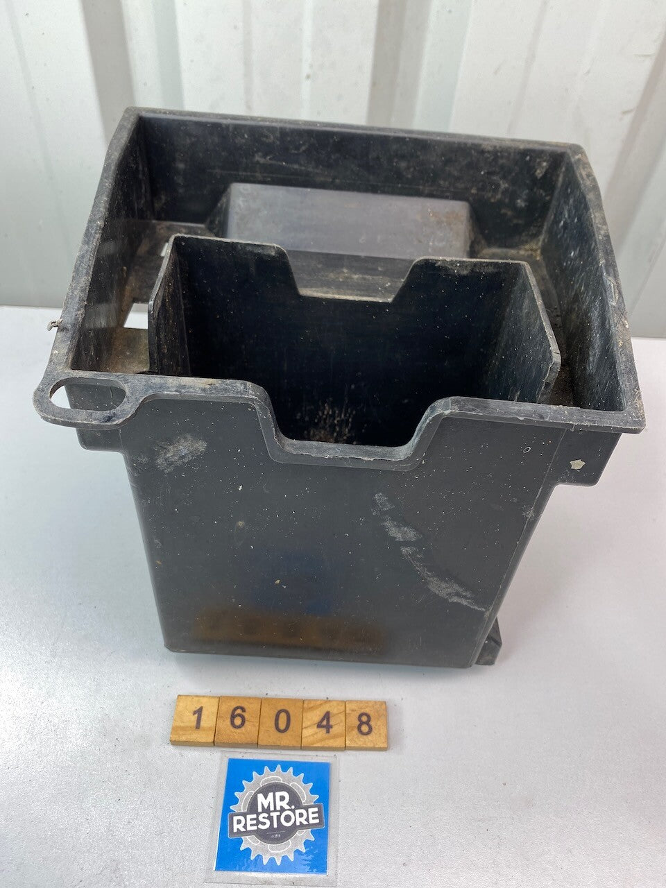 Kawasaki GPZ900 R ZX900 Battery Case Holder 32097-1102
