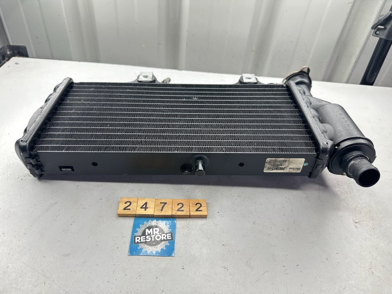 BMW G650GS 2008-16  F650GS 1999-07 Radiator 17117652234 7661912-10