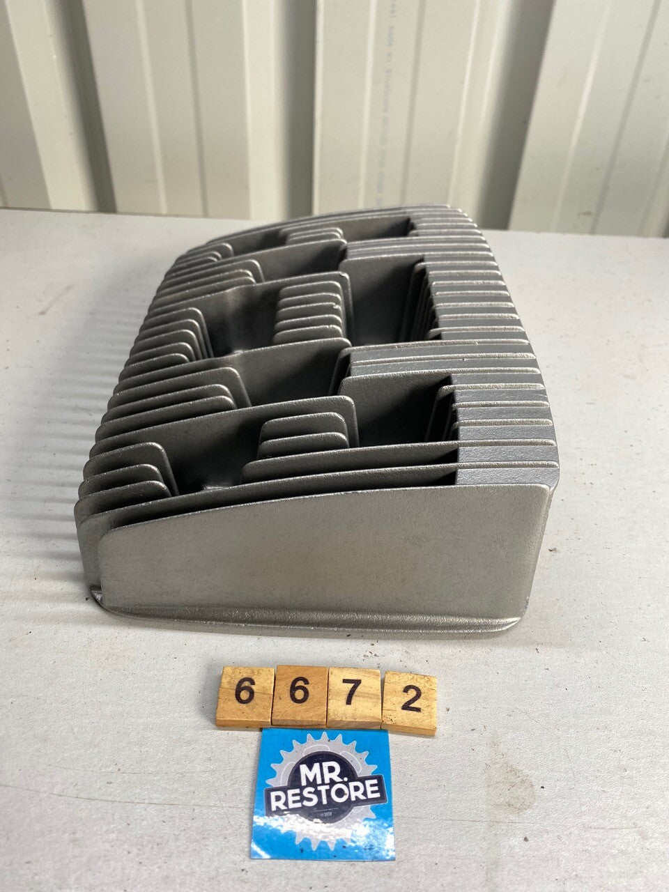 Suzuki GT250 A - 1973-1977 Cylinder Head - Vapour Blasted