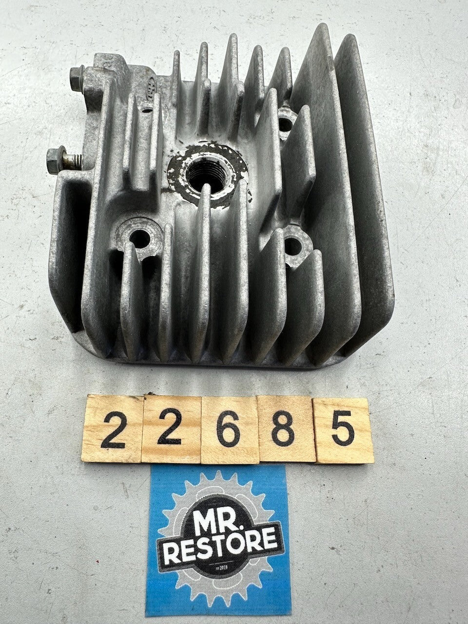 Honda NH50 NH80 Aero Lead SH75 Scoopy Cylinder Head 12201-GC8-000