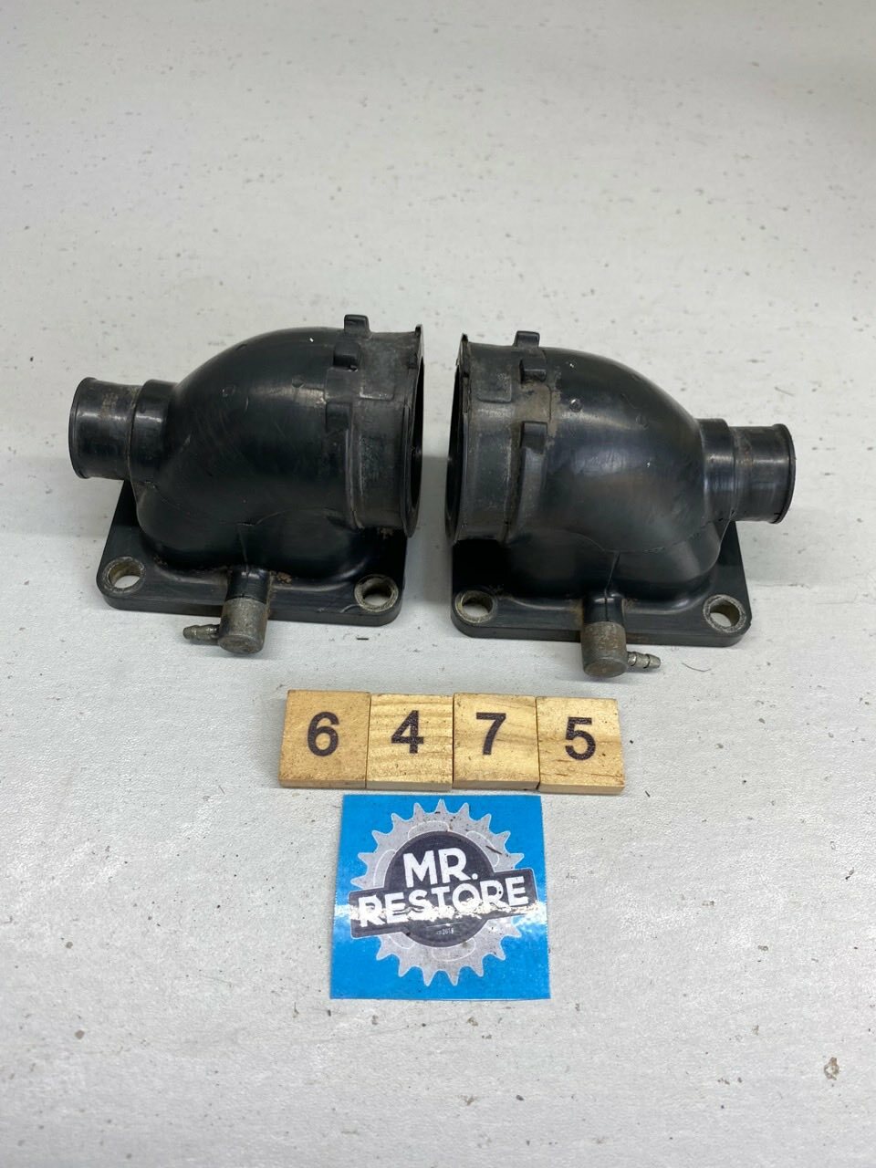 Yamaha RD500LC RZ500 RZV500R Intake Manifolds (Pair) OEM 47X-13555 47X-13565 