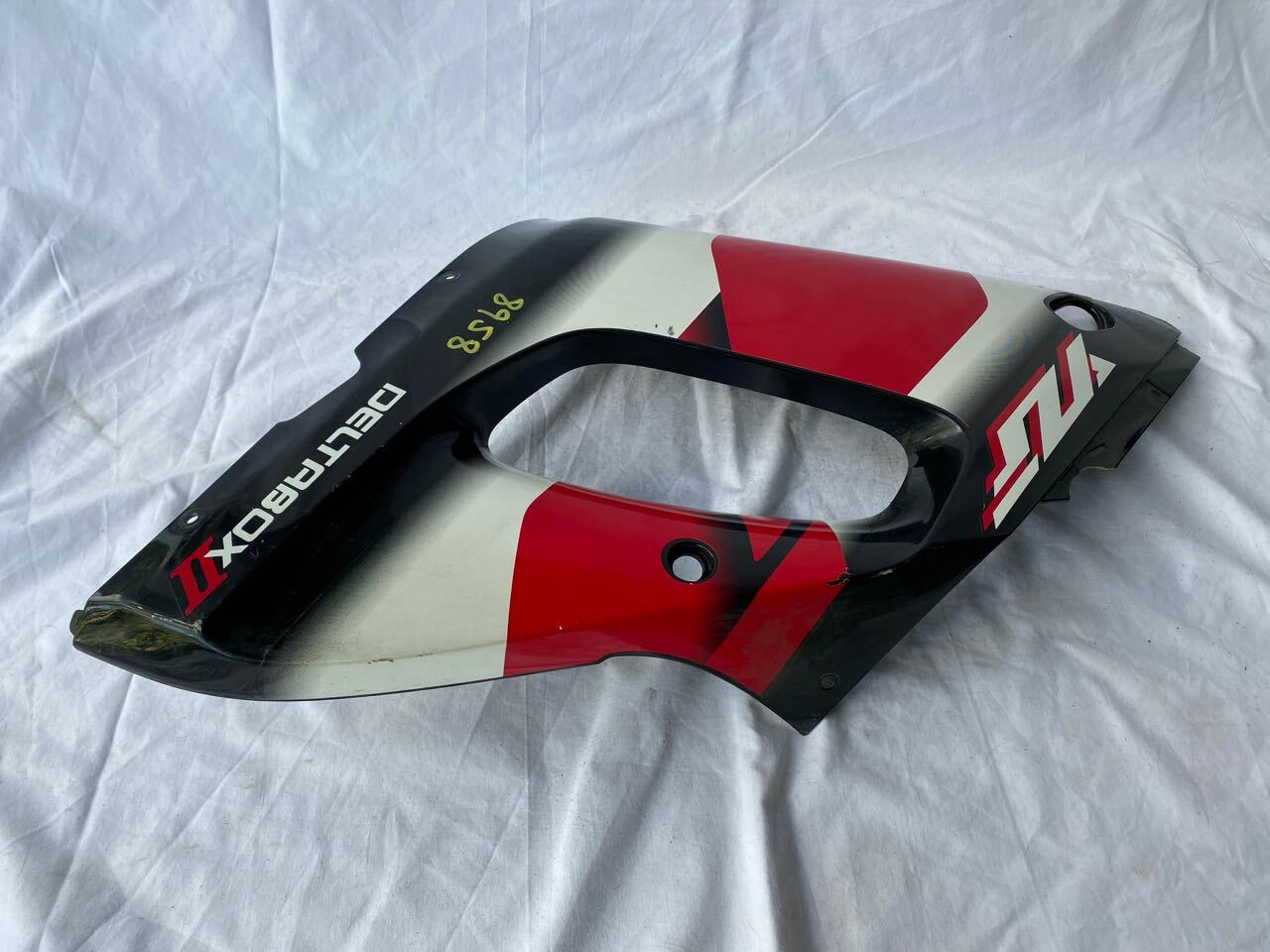Yamaha R6 YZF 99-01 L/H Lower Fairing Panel 5EB-2835U Black