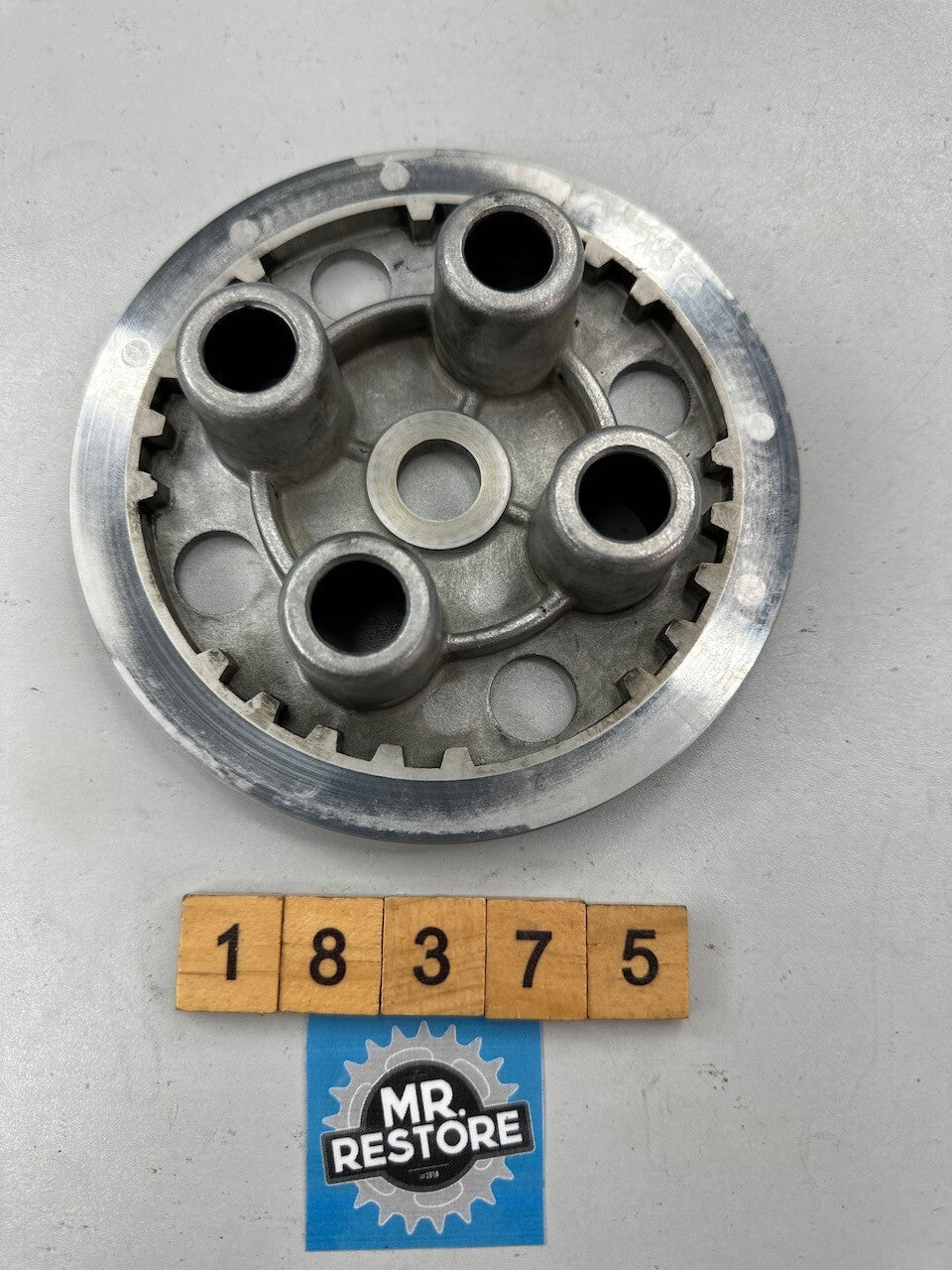 Suzuki GN250 DR250 GR650 VS800 VS750 Clutch Pressure Plate Disk 21462-38200