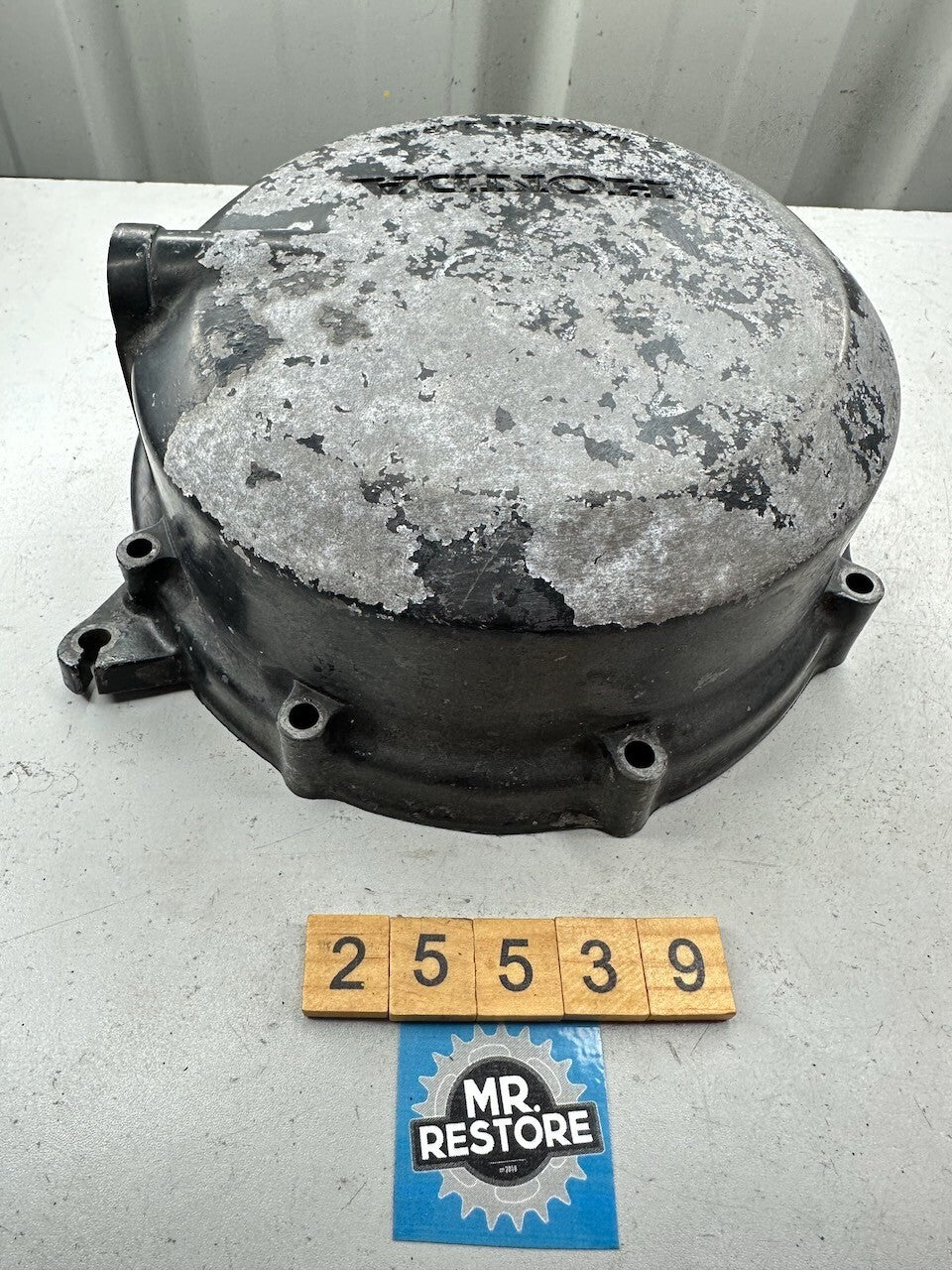 Honda CB1100F Super Sport Right Hand Engine Clutch Cover 11330-MG5-670