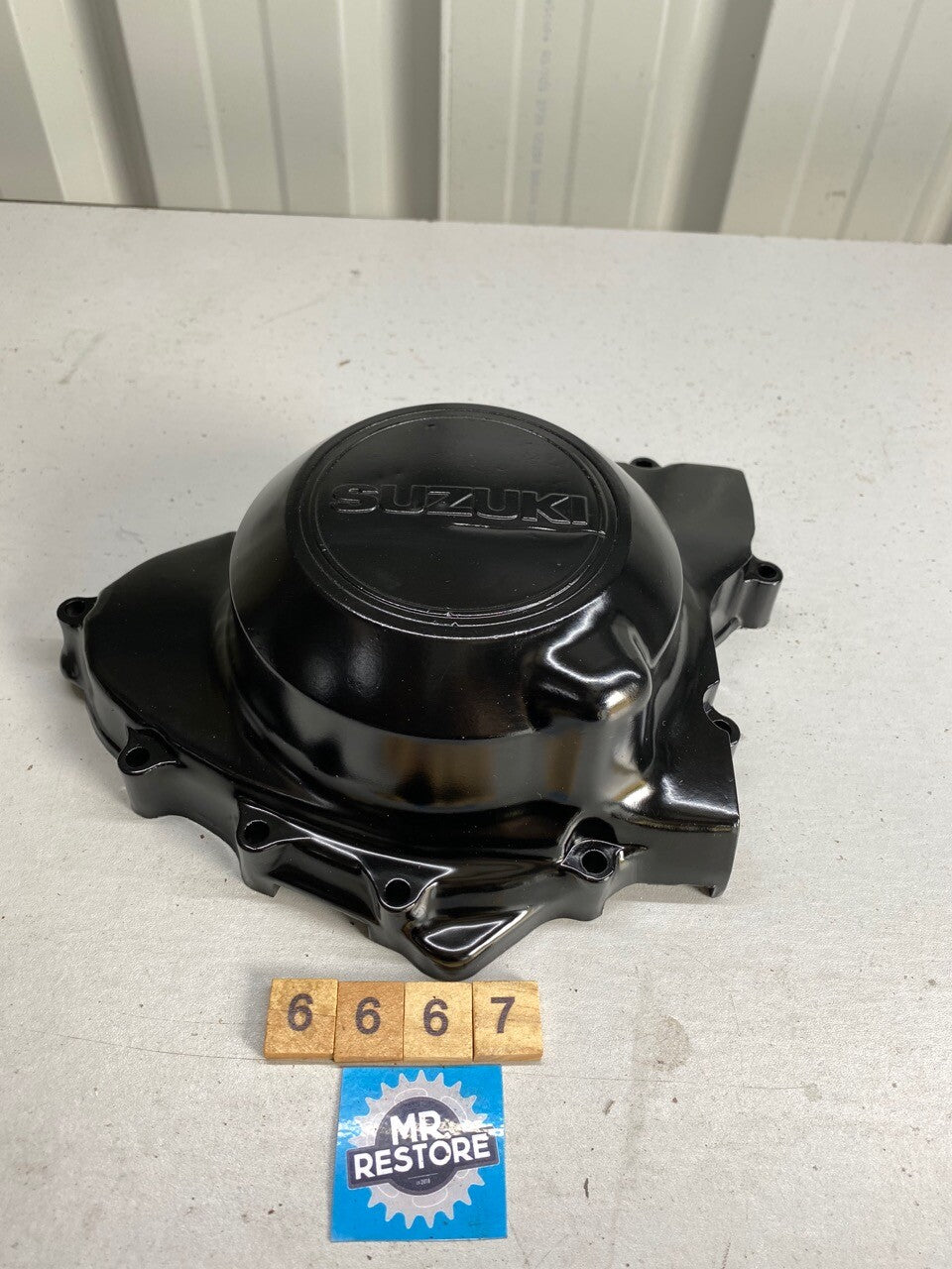 Suzuki GSX400 - Engine Side Cover - Reconditioned