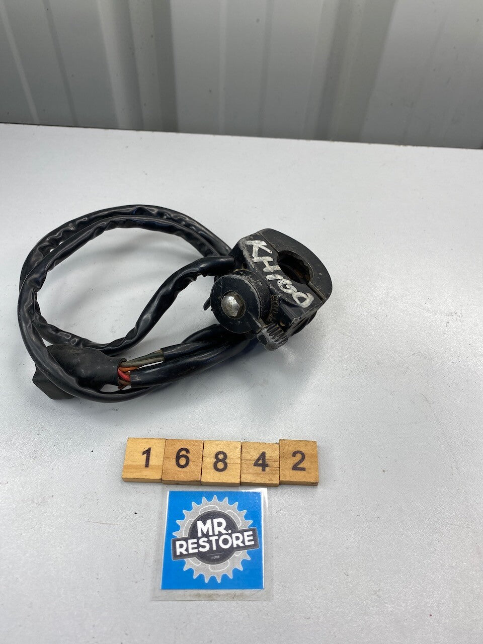Kawasaki KH100 L/H Handlebar Switch Block & Choke Lever