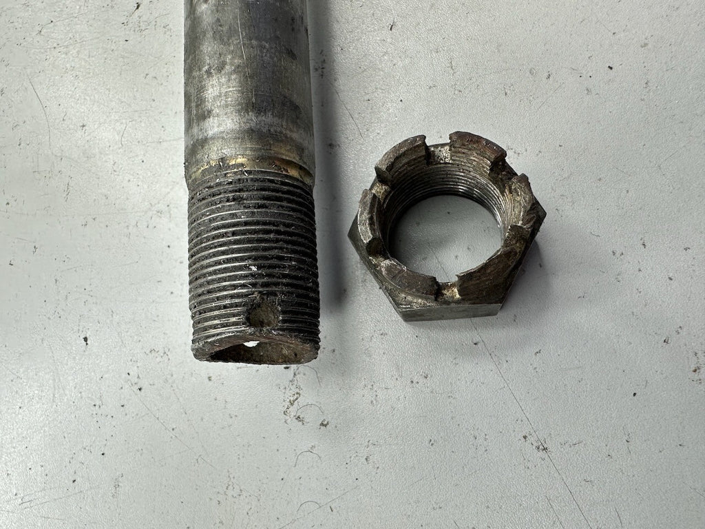 Kawasaki ZX750 ZX7R ZX9R ZX900 ZX6R ZX600 Rear Wheel Axle & Parts 41068-1326