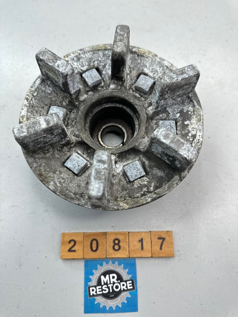 Kawasaki ZZ250 KZ250 Z200 KZ200 Rear Wheel Sprocket Hub