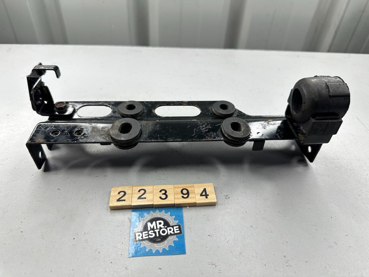 Kawasaki GPZ1000RX ZX1000 1986-88 Battery Case Bracket 11044-1737