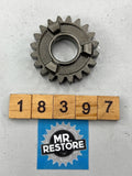 Suzuki GN250 DR250 Transmission 4th Drive Gear (20T) 24241-32400