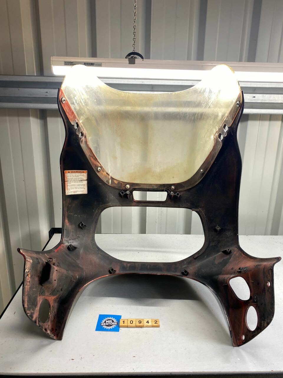 Suzuki GSXR1100 GSXR750 W Front Nose Cone Headlight Surround 94411-17E0