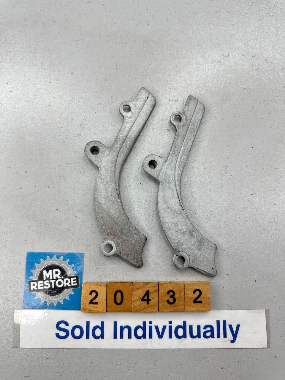 Honda CBR250RR CBR250R MC22 MC19 Drive Chain Guide 11343-KY1