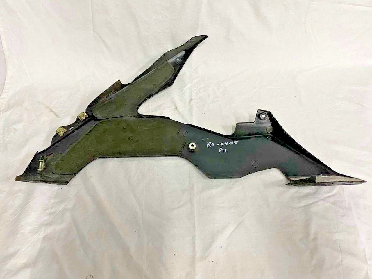 Yamaha R1 YZF 04-05 R/H Lower Fairing Panel 5VY-28395 - Black Gloss