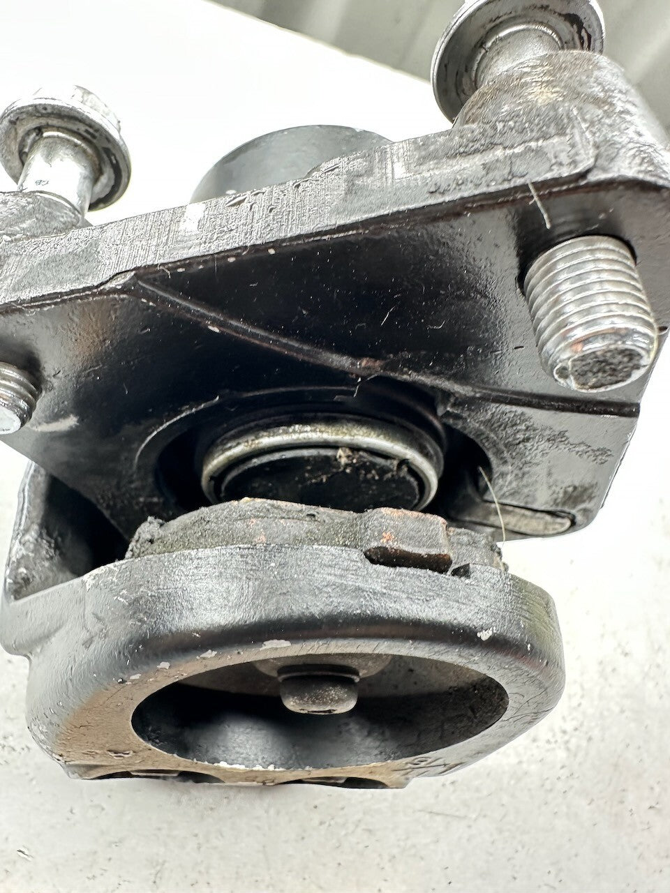 Kawasaki Z1300 KZ1300 '79-82' Front Left Caliper 43041-1016