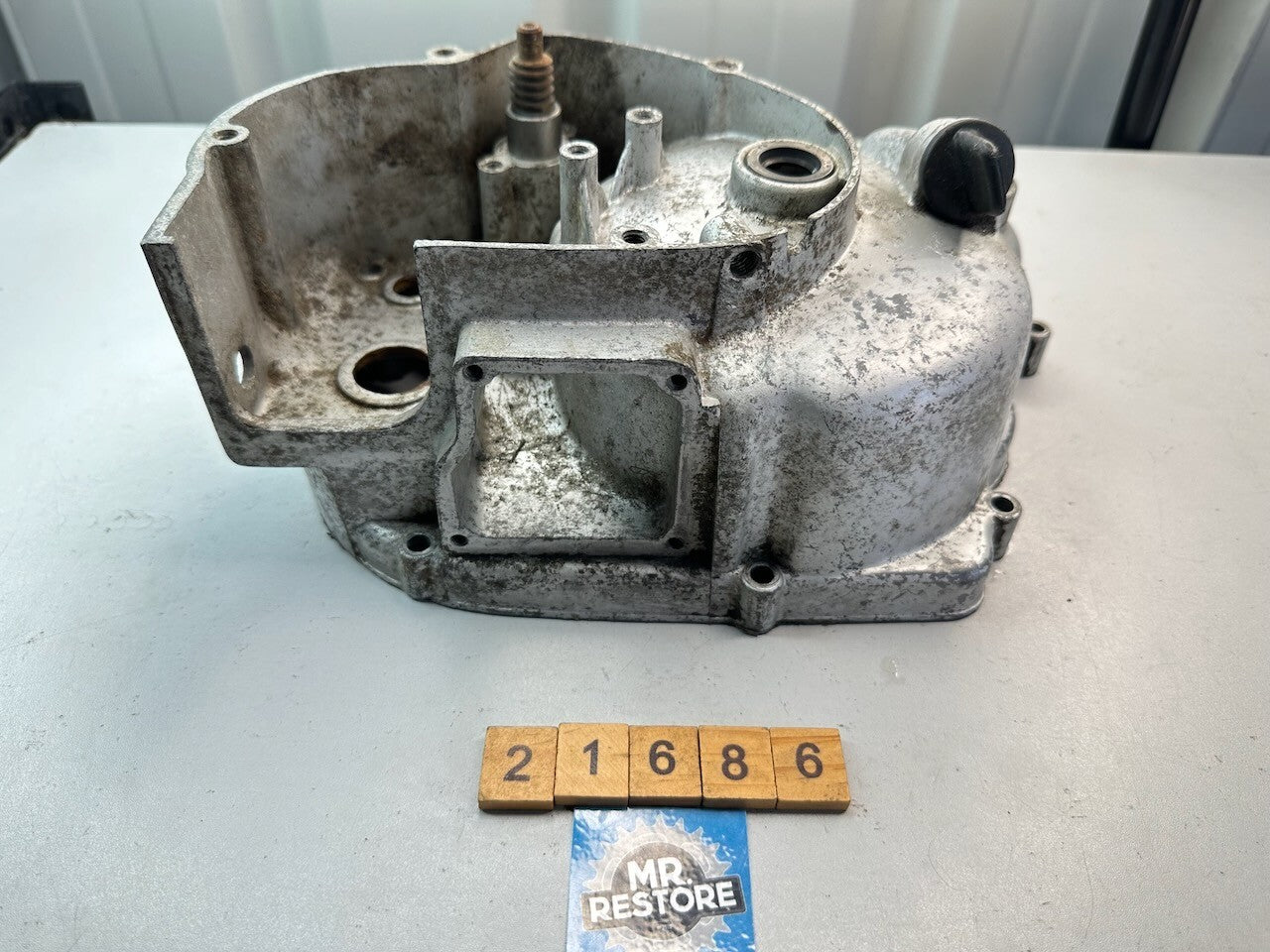 Yamaha Vintage Classic 100cc 2 Stroke Right Hand Crankcase Cover 164-15421-01