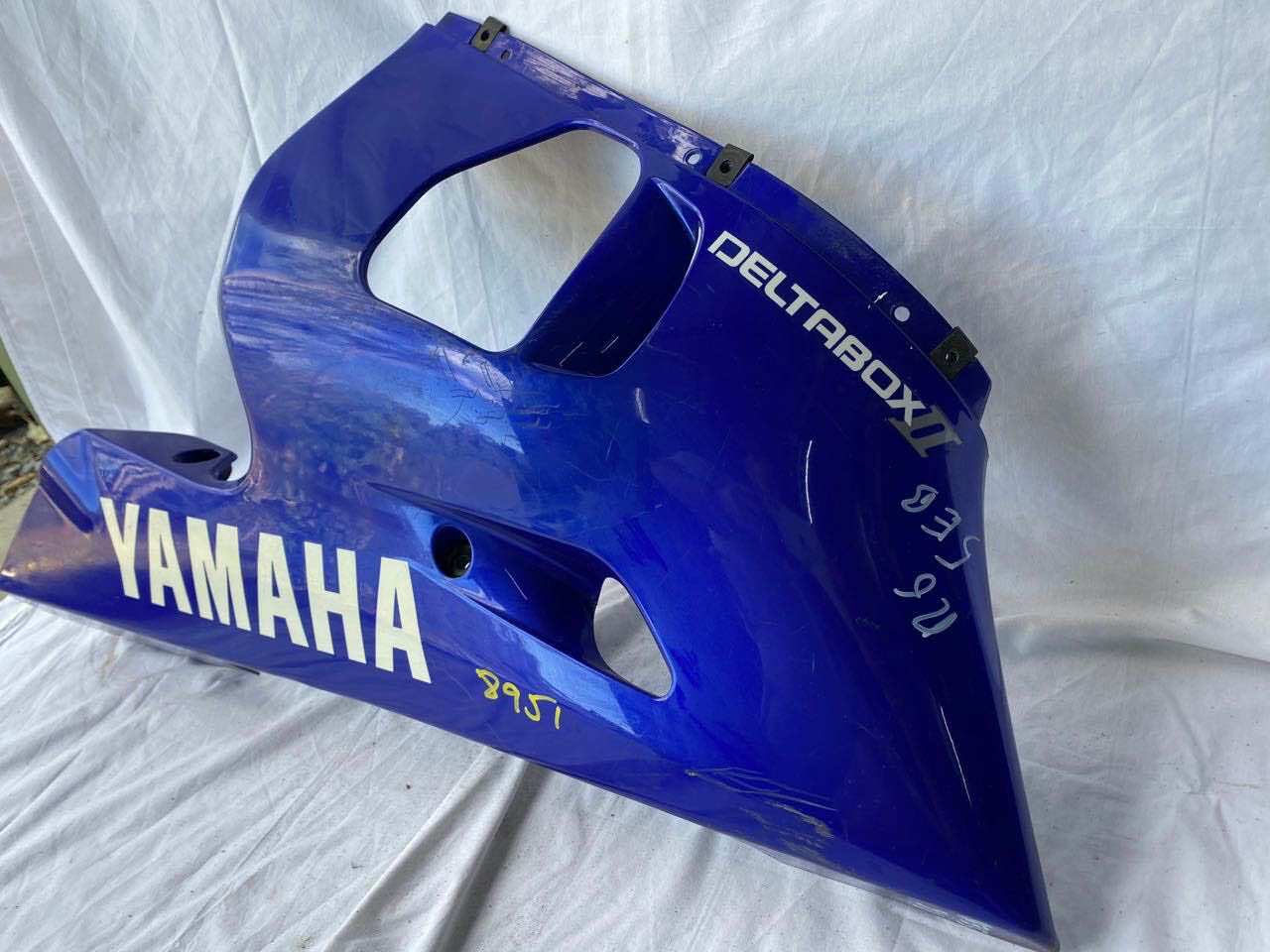 Yamaha R6 YZF 98-02 R/H Lower Fairing Panel 5EB-28395 Blue