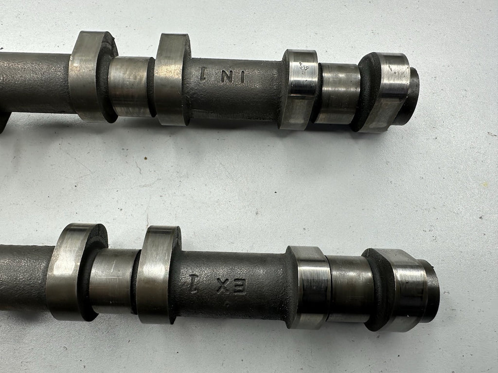 Kawasaki ZXR750 Pair of Camshafts 1989-1995 - 49118-1107 49118-1108