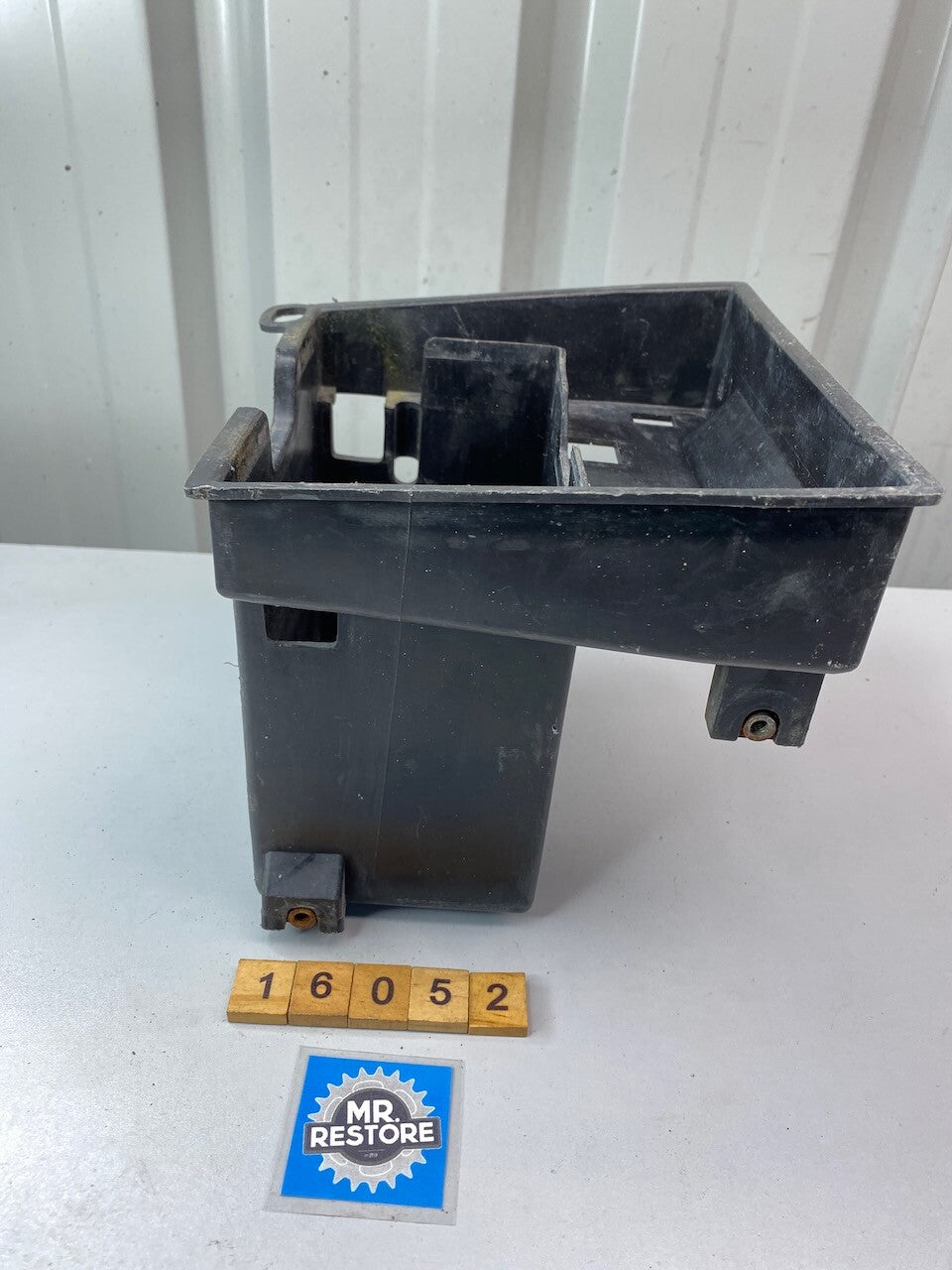 Kawasaki GPZ900 R ZX900 Battery Case Holder 32097-1102
