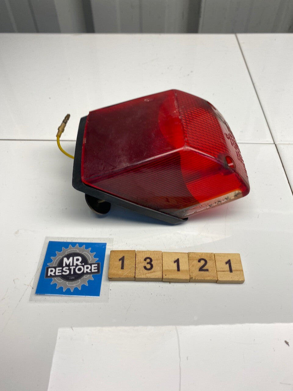 Yamaha FZR250 SDR200 SRX400 Tail Light (tested) OEM 1JK-84710