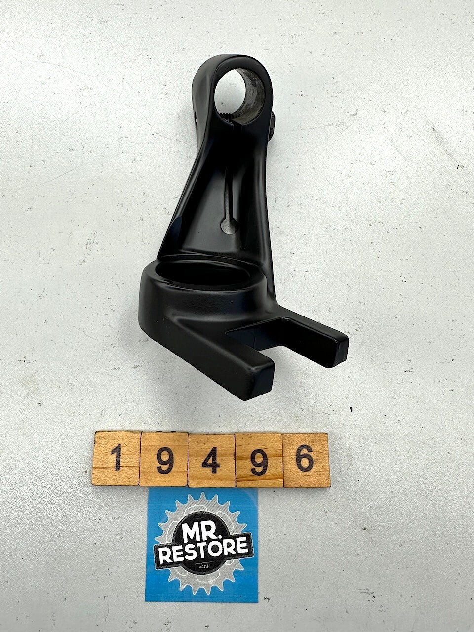 Kawasaki GT550 GT750 R/H OEM Handlebar Holder - Repainted 46012-1029