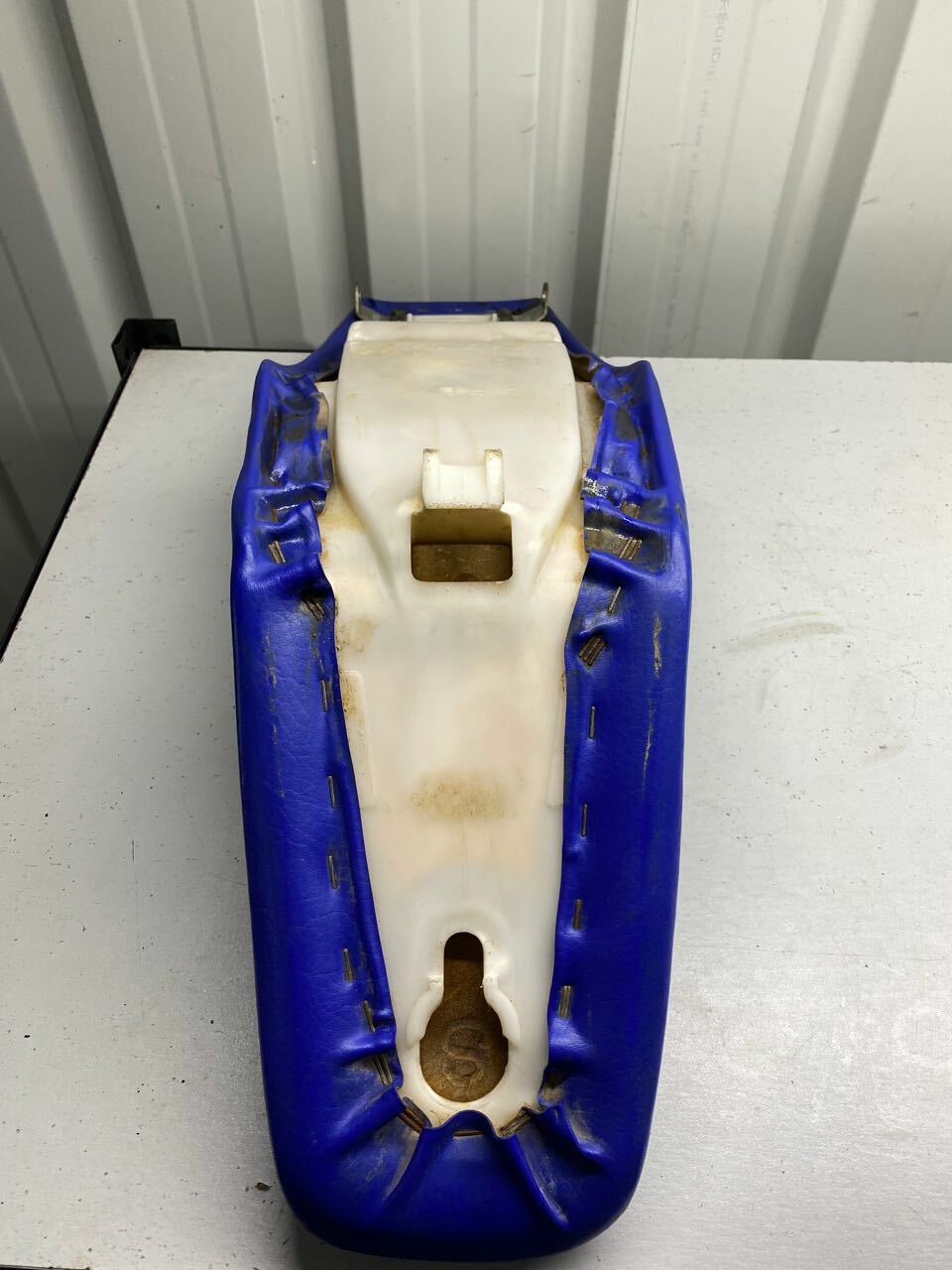 Yamaha WR400F 1998-02 WR426 2001-2002 5BF Seat OEM - VGC