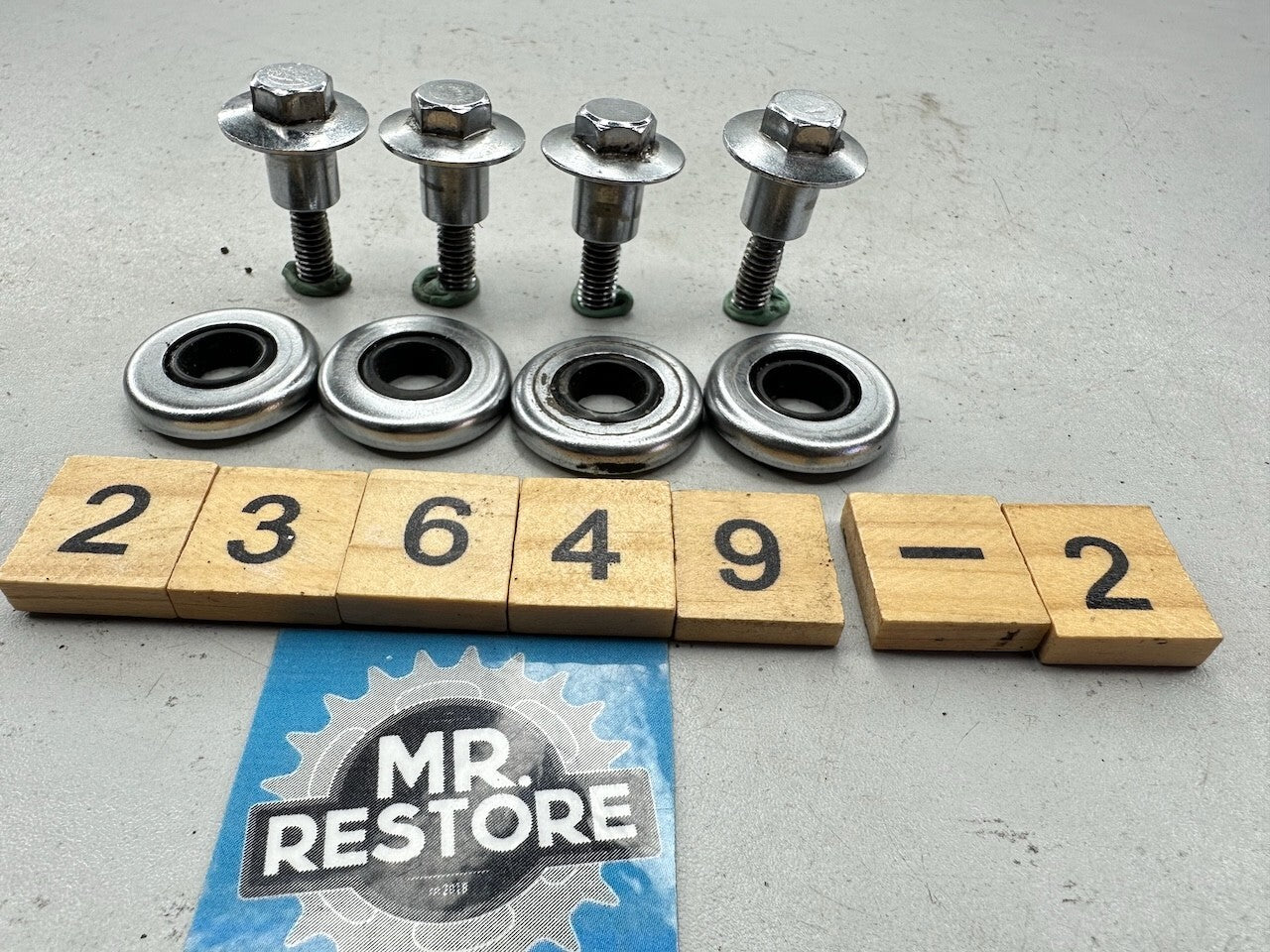 Kawasaki Many Models Cylinder Head Cover Bolt & Washer 92153-0793 (set of 4)