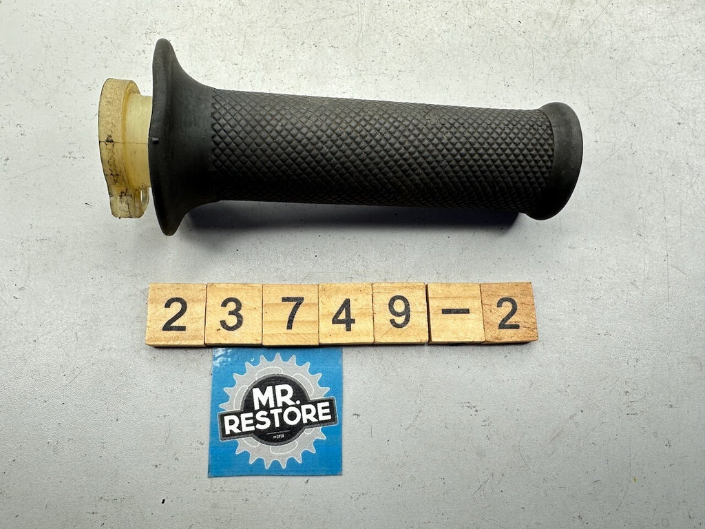 Honda Motorcycle Many Models Throttle Grip 53141-300-010