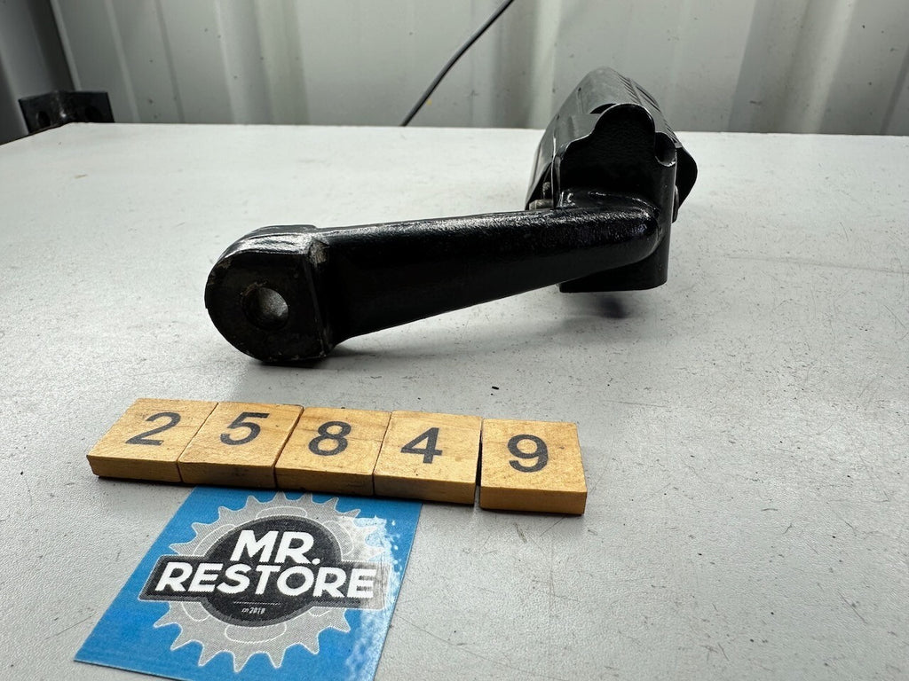 Kawasaki Z1300 KZ1300 Right Foot Rest Peg & Bracket 34028-1016