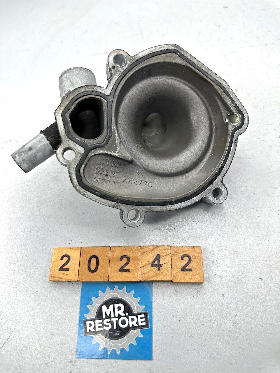 BMW F800S F800ST Water Pump Housing 11517690294