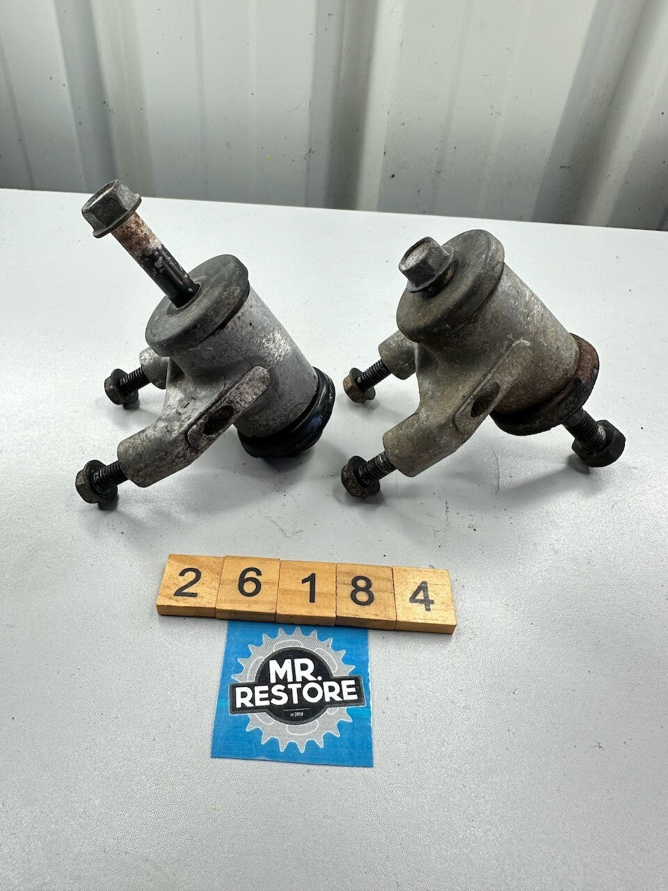 Kawasaki ZX750 F Ninja 750 R GPX750 GPX600 ZX600 Engine Mount Bracket (Pair)