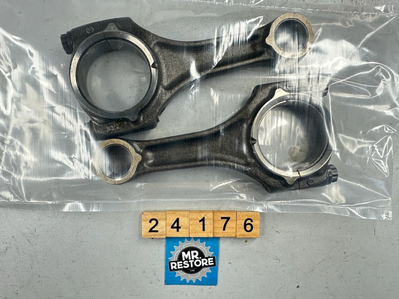 BMW R1200GS R1200R R1200S R900RT R NineT Pair of Connecting Rods