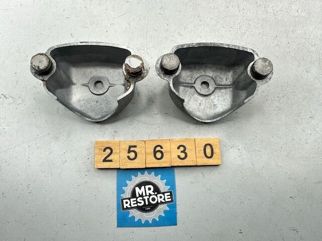 Honda CB550 CB500 Pair of Cylinder Head Side Covers 12330-323  12330-323-000