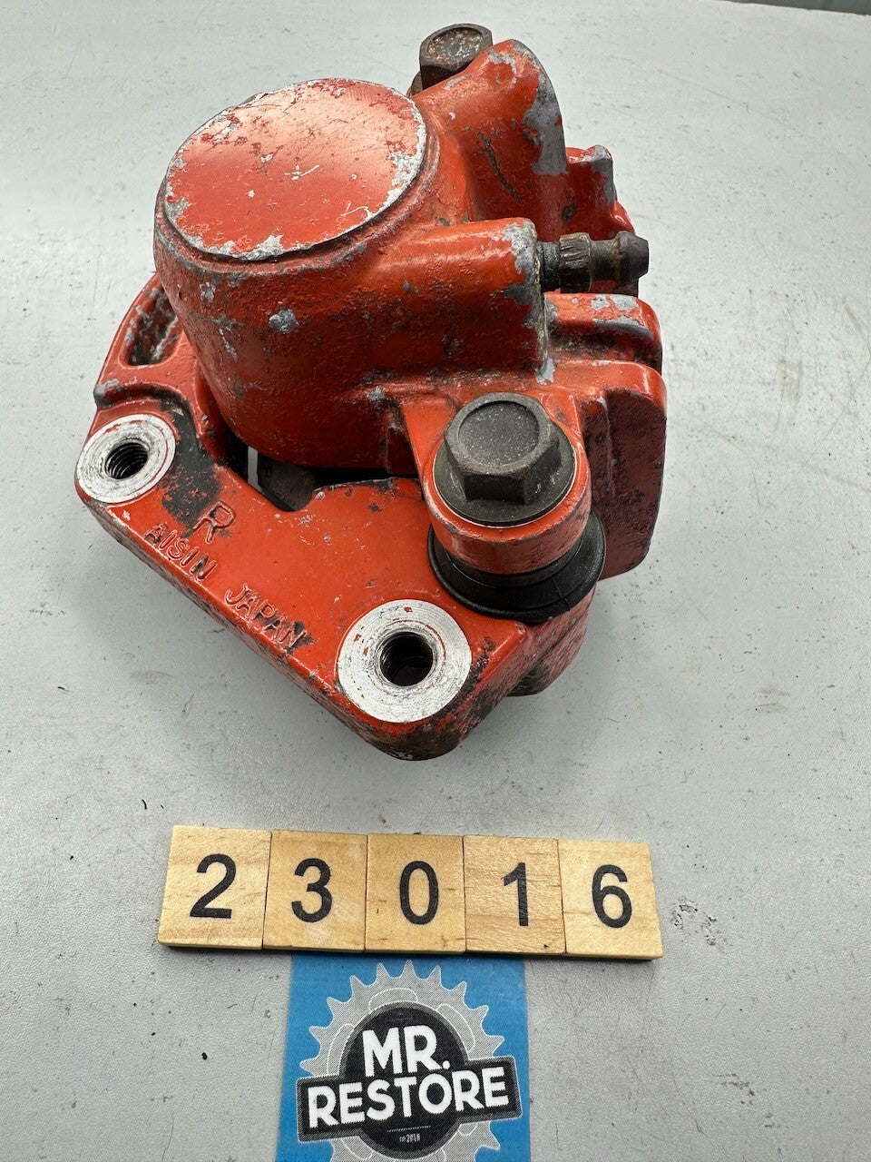 Suzuki GS650 GS550 Katana Front Right Brake Caliper & Bracket 59100-49010