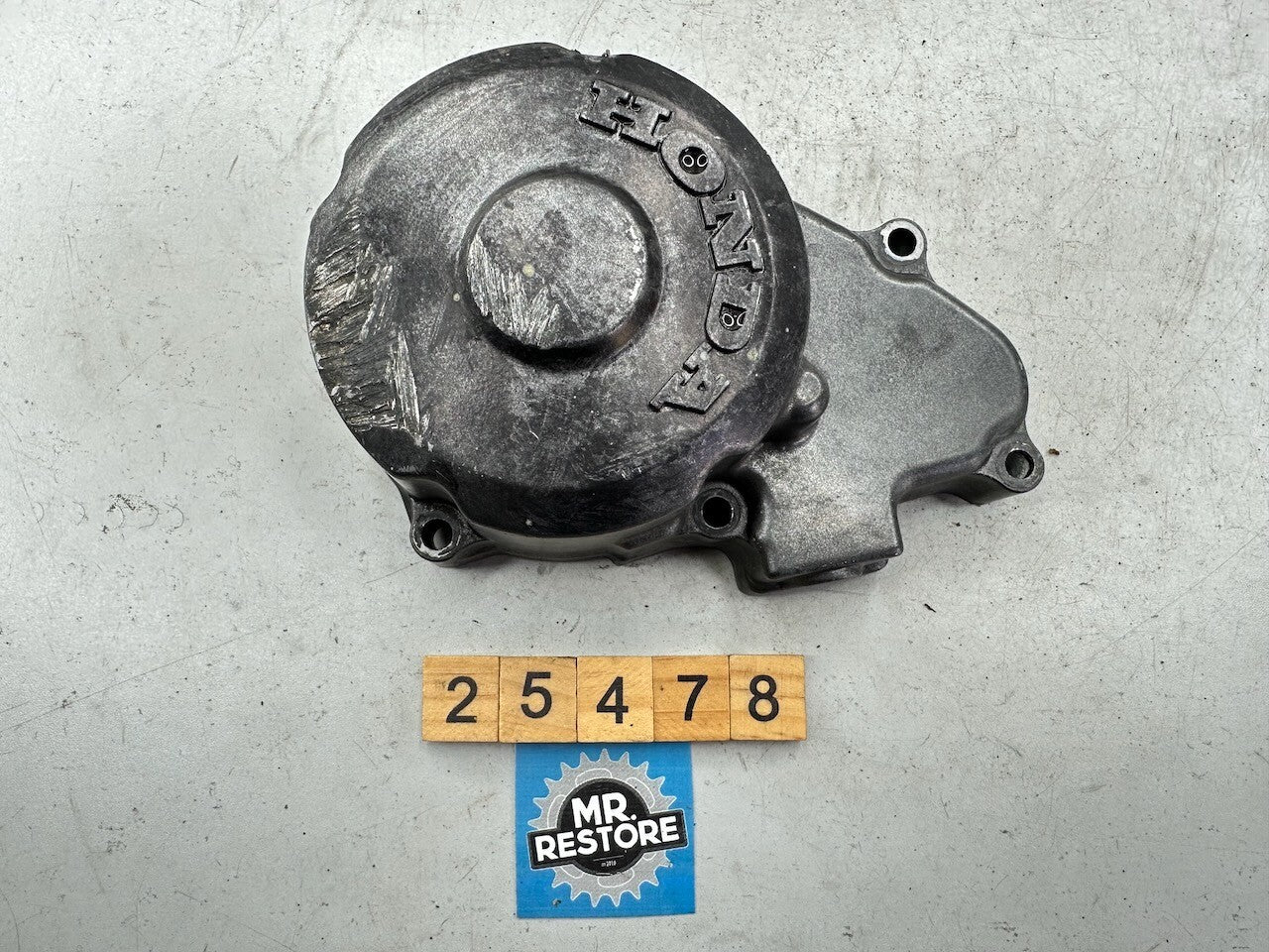 Honda CBR250RR MC22 Generator Stator Rotor Cover 11635-KAZ