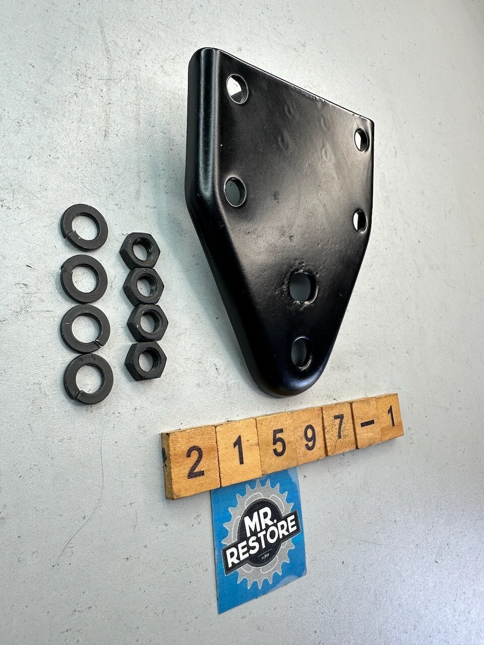 Suzuki GT250 OEM Exhaust Pipe Silencer Muffler Bracket & Nuts (painted)