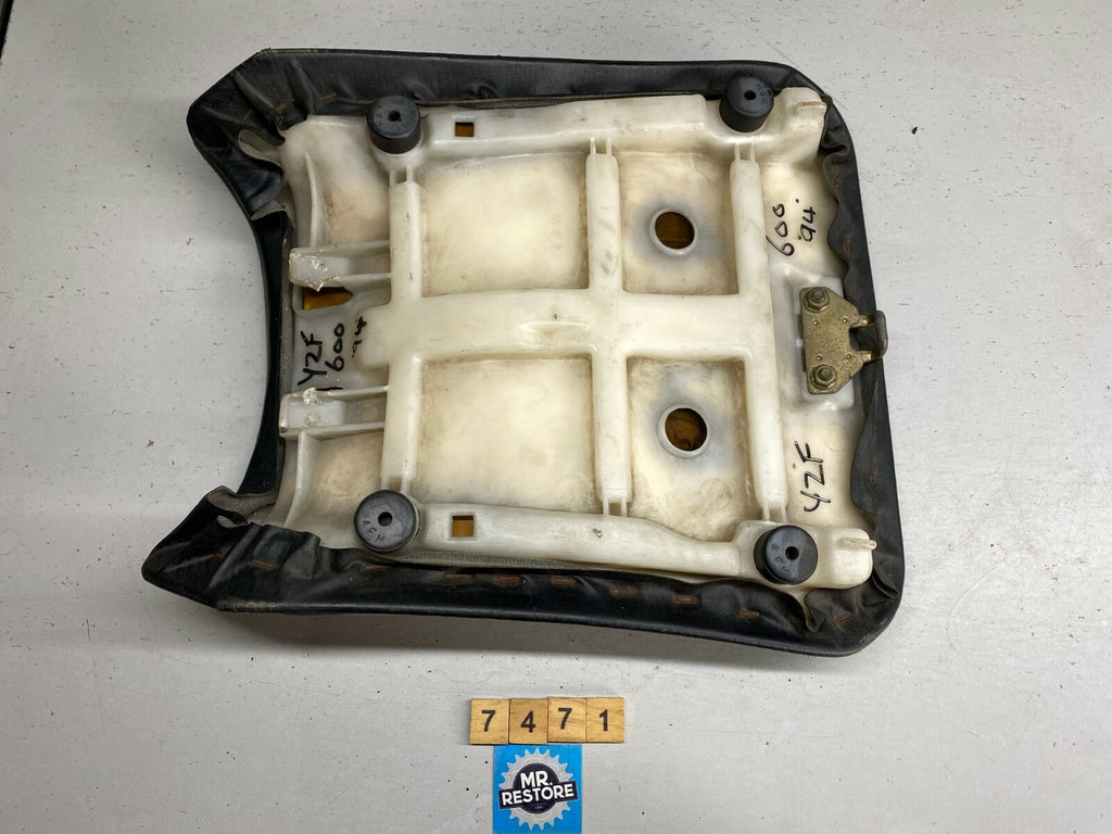 Yamaha YZF750 4FM Riders Pilot Seat 4FM-24710-01