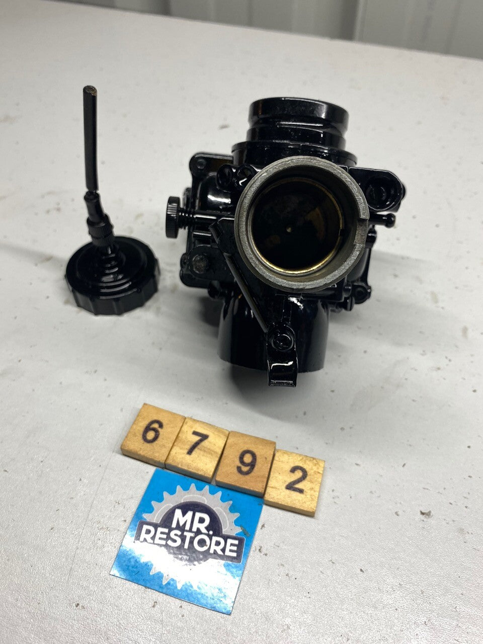 Mikuni Round Slide ISO 30mm Carburettor Classic VMX - Refurbished Exterior