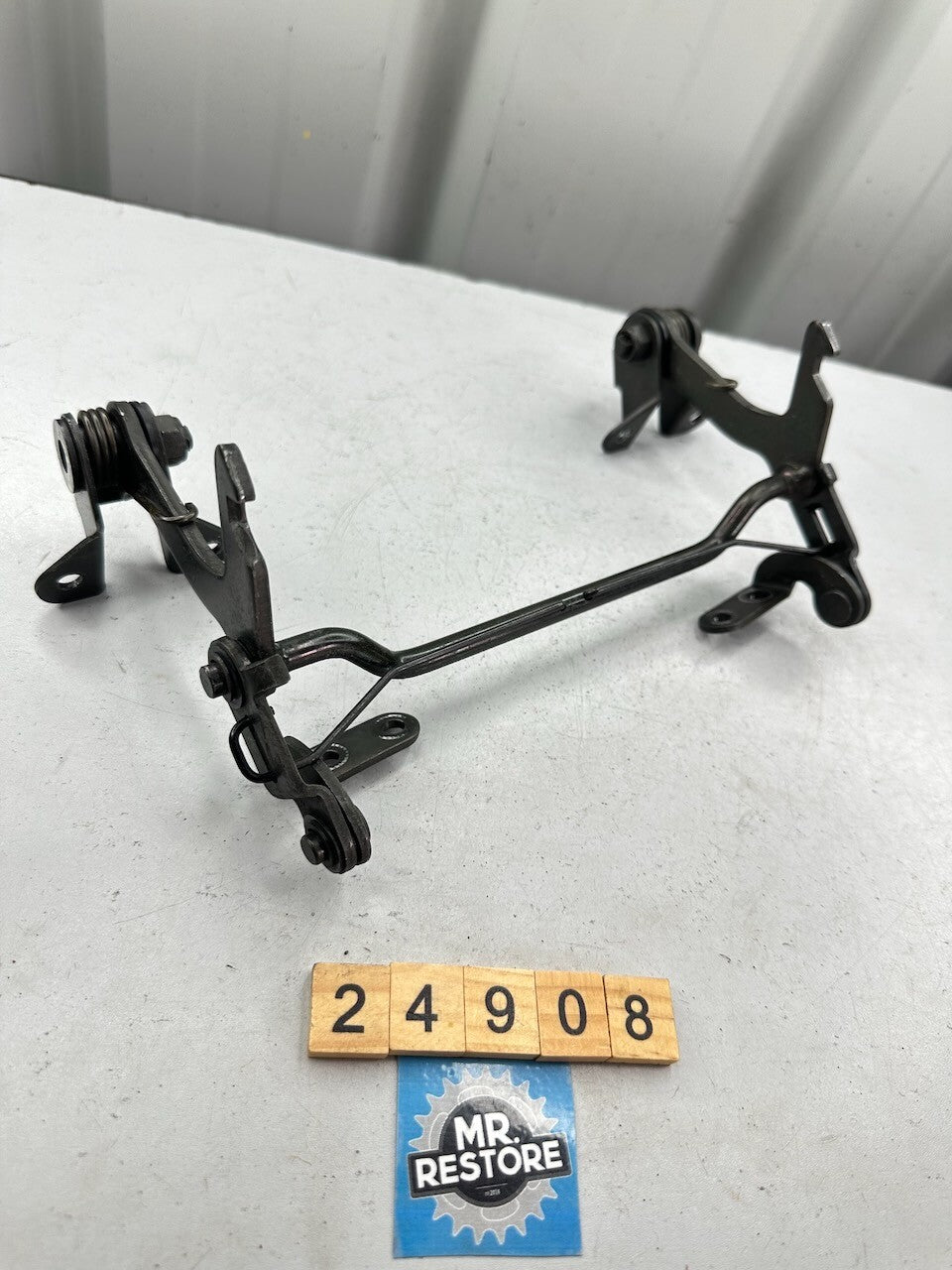 Yamaha V-Max 1200 VMX12 '85-03' Seat Latch Mechanism