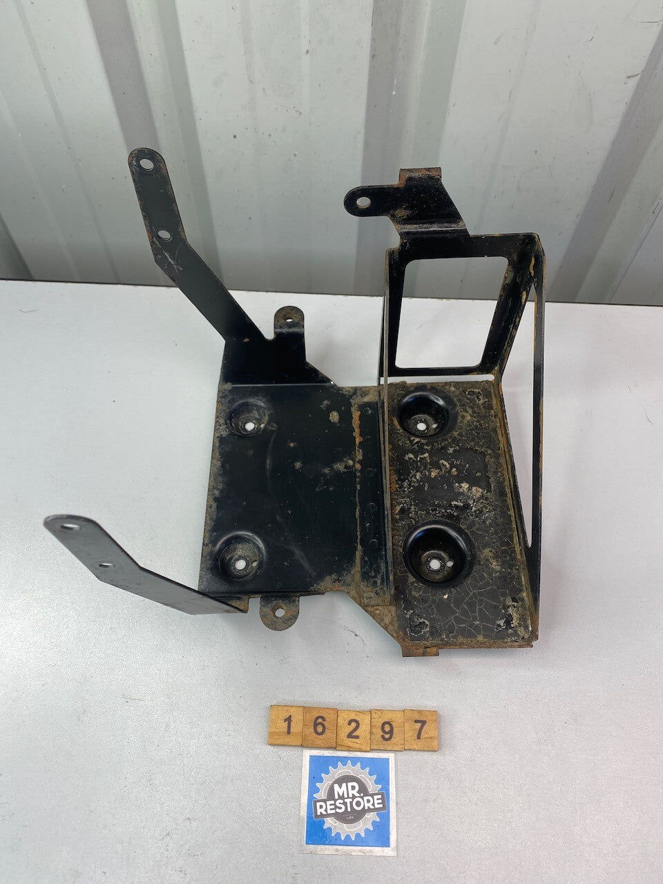BMW R1100R R1100GS R850R R850RT Battery Box Holder 61 21 2 306 017