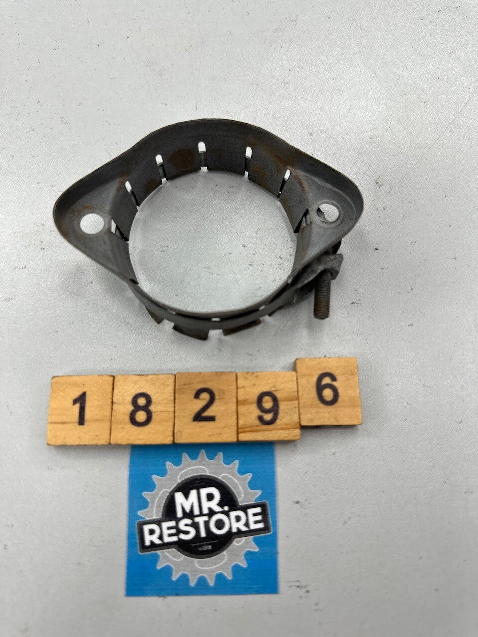 Yamaha TX750 TX500 XT500 XS500 TT500 Carb Joint Cover & Clip 256-13564