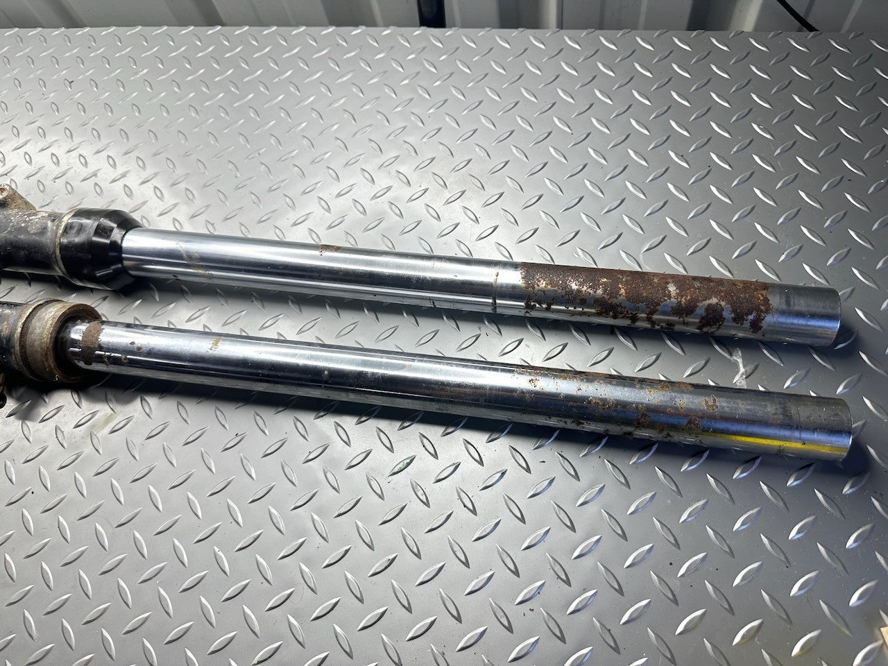 Suzuki SP370 '78-79' Pair of Forks