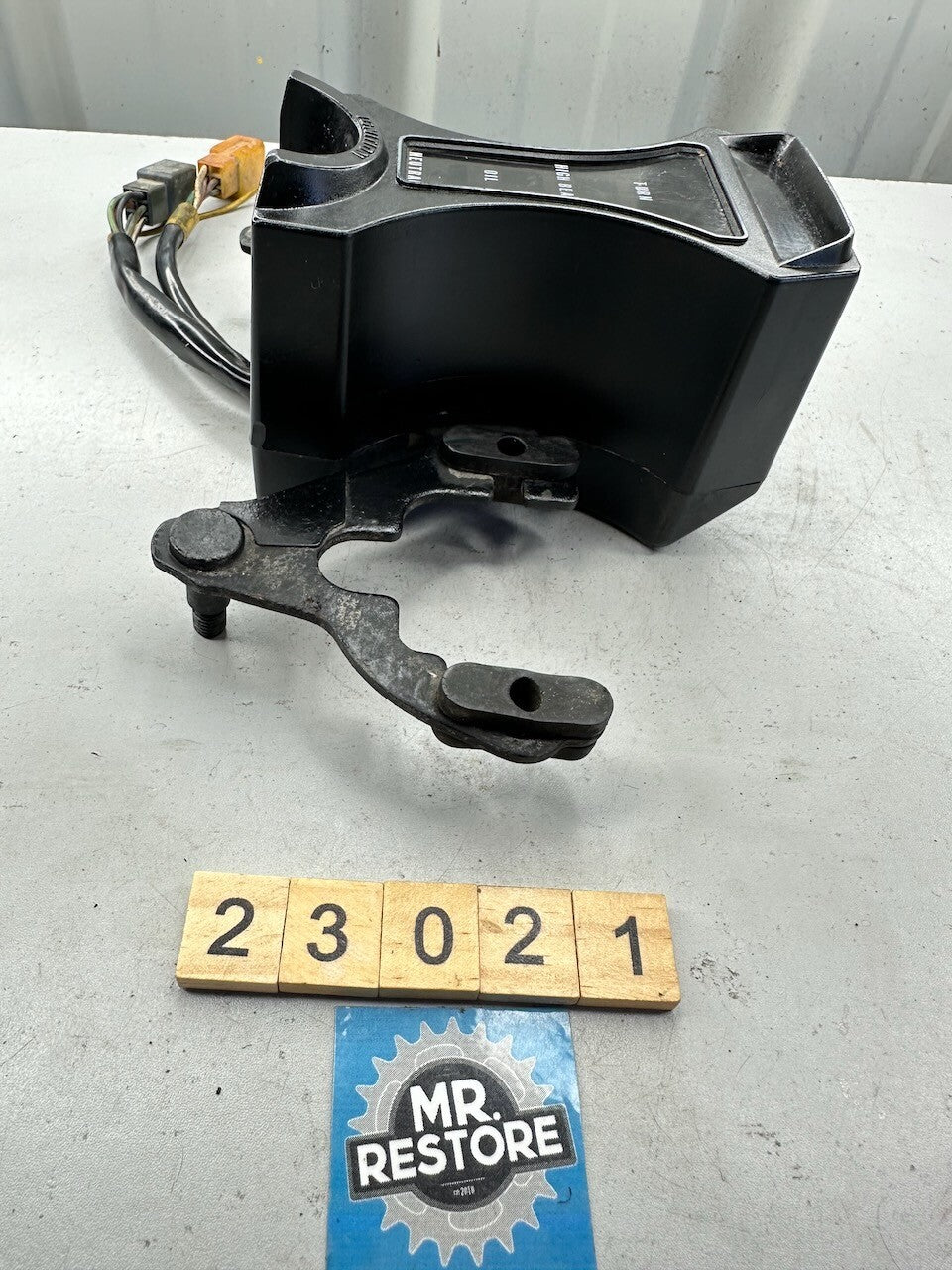 Suzuki GS650 Katana '81-82' GS550 '81-82' GS500 '81' Meters Lights & Bracket