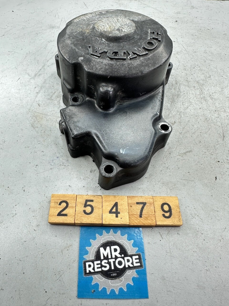 Honda CBR250RR MC22 Generator Stator Rotor Cover 11635-KAZ