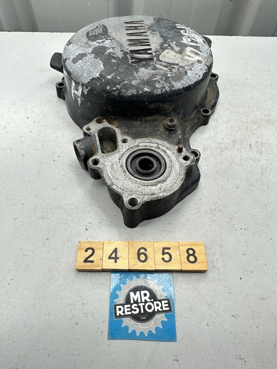 Yamaha YZ125 H 1981 Crankcase Clutch Cover 4V2-15411-00