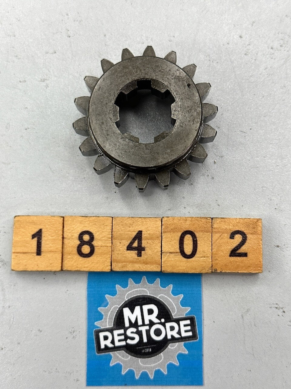 Suzuki GN250 DR250 Transmission 5th Driven Gear (18T) 24351-38200  24351-38201