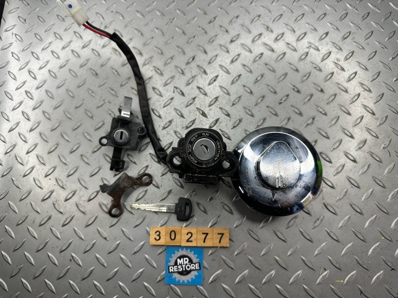 Honda CBF250 '06-09' OEM Lock Set & Key 35010-KPF-790  17620-KPC-641
