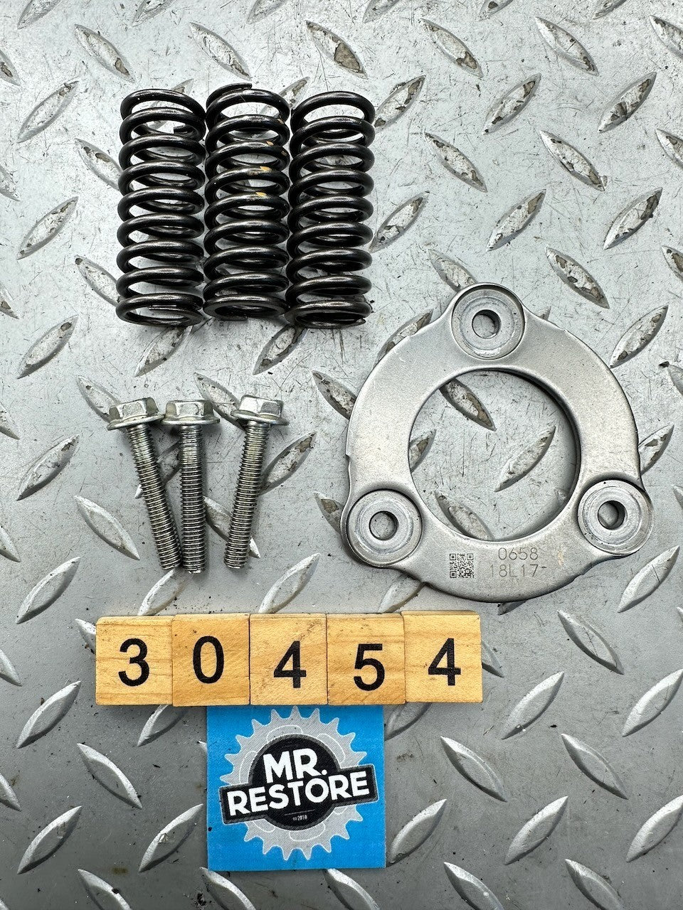 Kawasaki KLZ1000 Versys 1000 2017-19 ZX1000 2017-19 Clutch Springs  Bolt  Plate